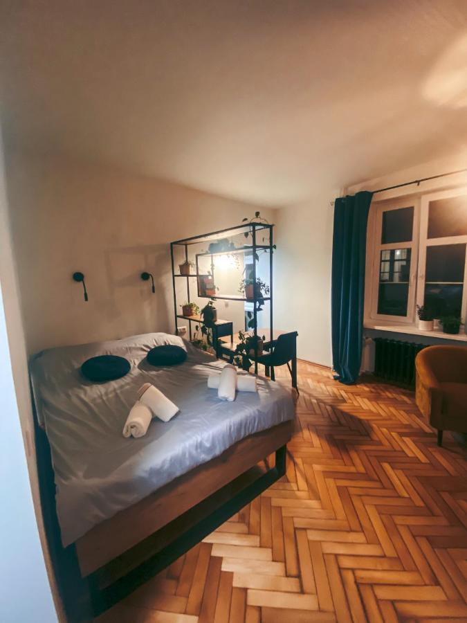 Flowerloft Apartment *